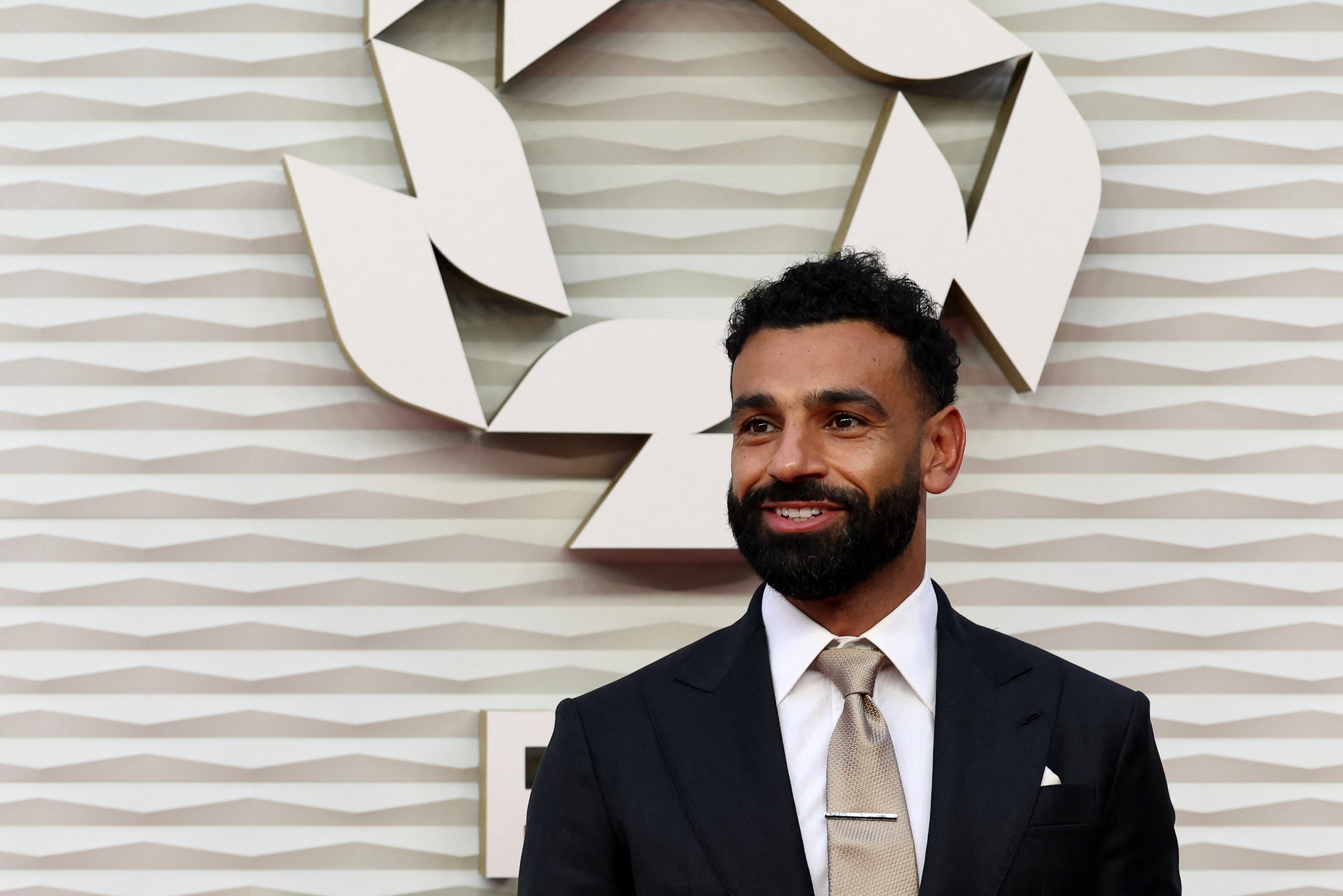 持在顶级联, 一座PFA, 到这一点 持在顶级联, 一座PFA, 到这一点