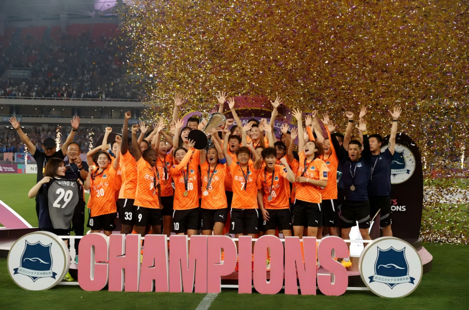 乐部队同场, 安排, 酒店住宿等