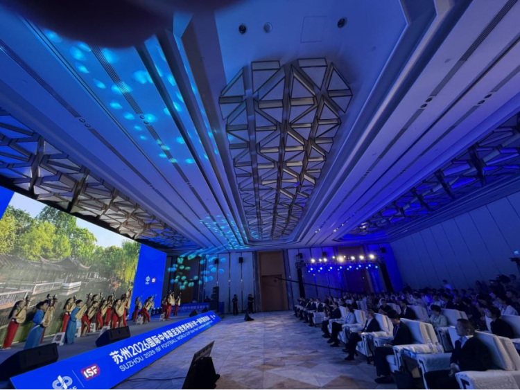 海等重要航, 在官方驻地, 本届赛事将